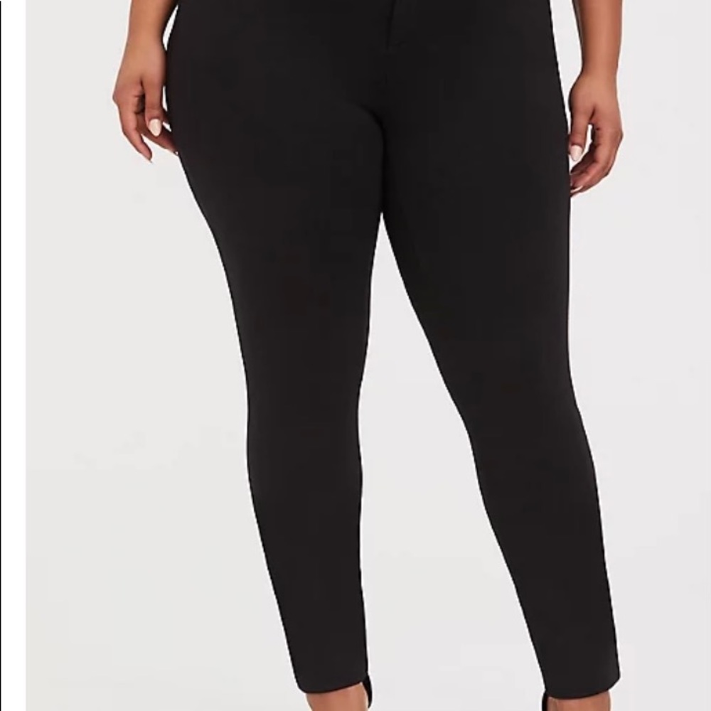 Torrid Womens black jeggings jeans size 20 T